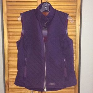 Women’s quilted oilskin purple vest medium.